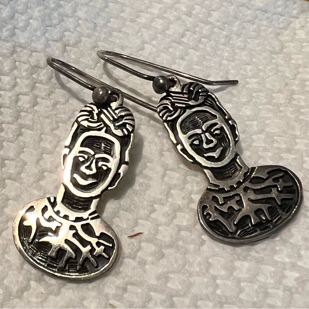 925 Sterling Mexican dangle earrings of Frida Kahlo feminist artist icon.
